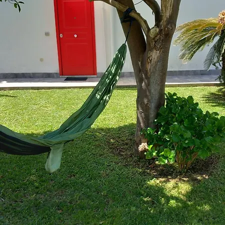Garden Πανσιόν 3*